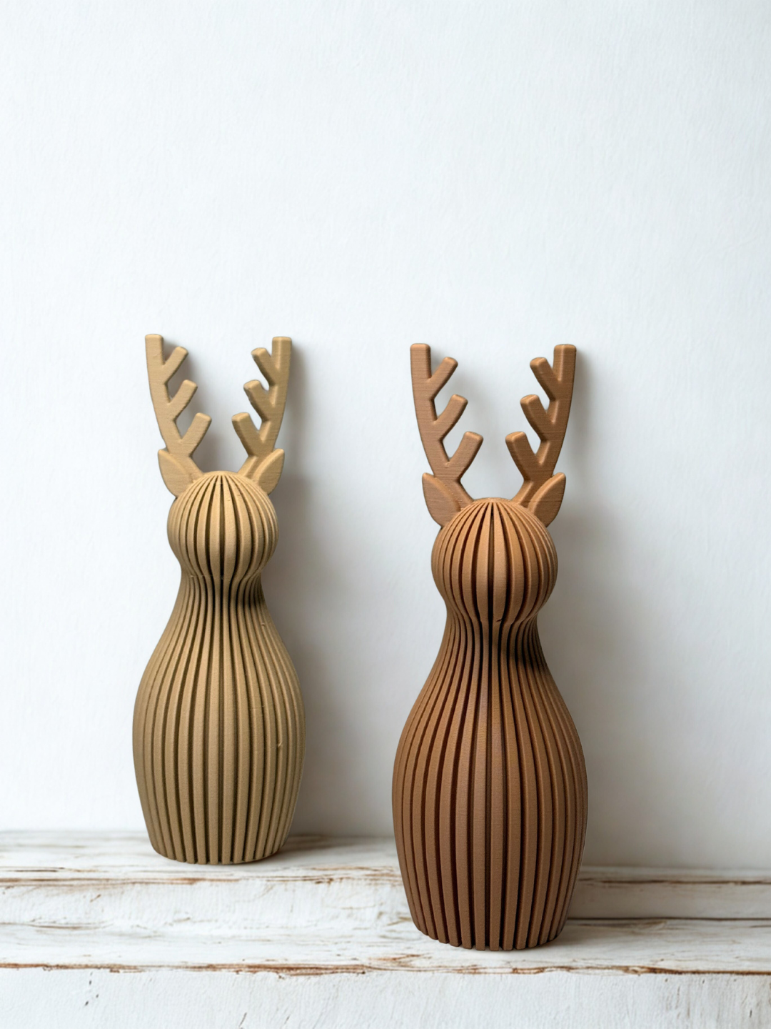 Christmas Reindeer (Set of 2) – Modern Minimalist Holiday Decor