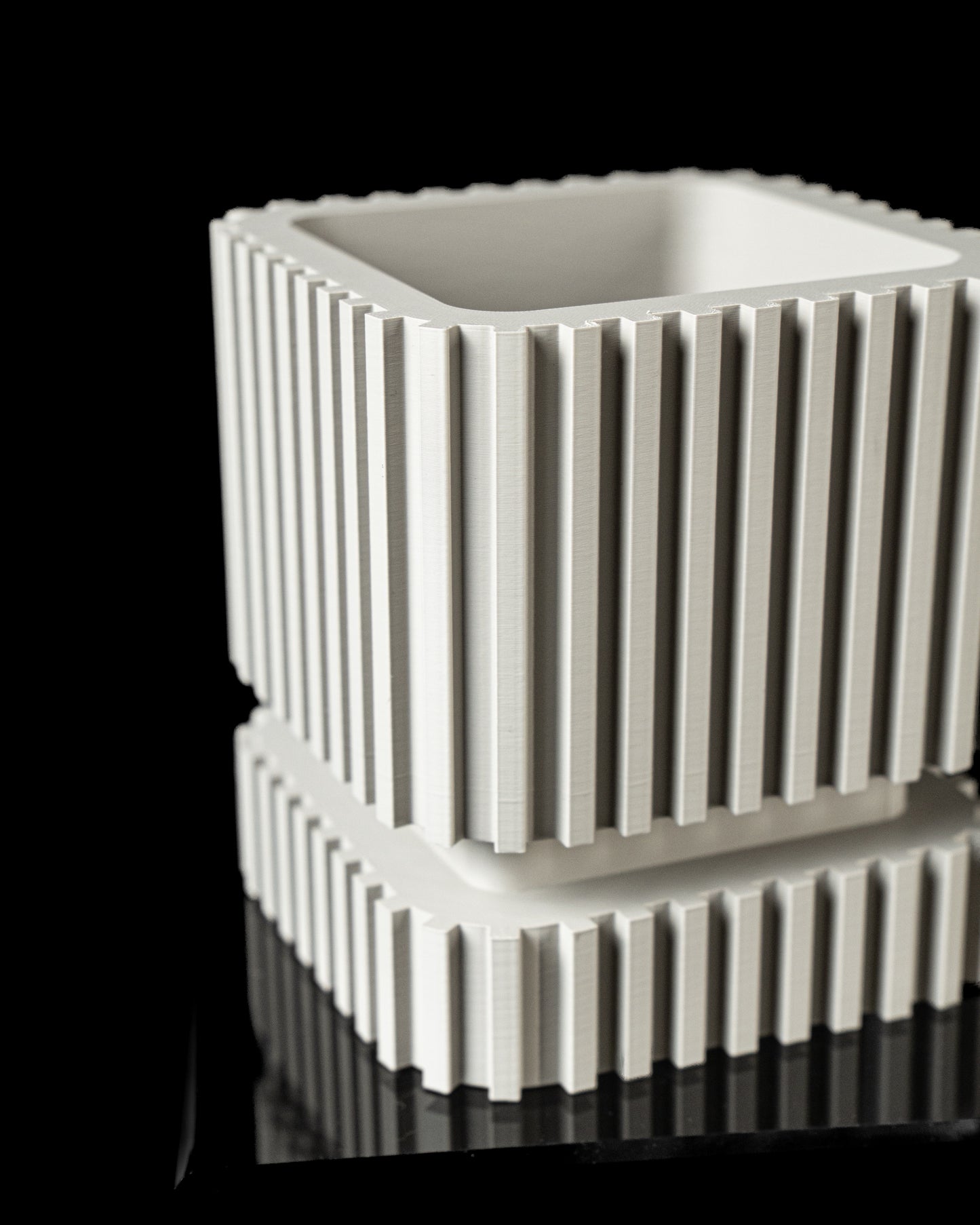 Stripes Planter