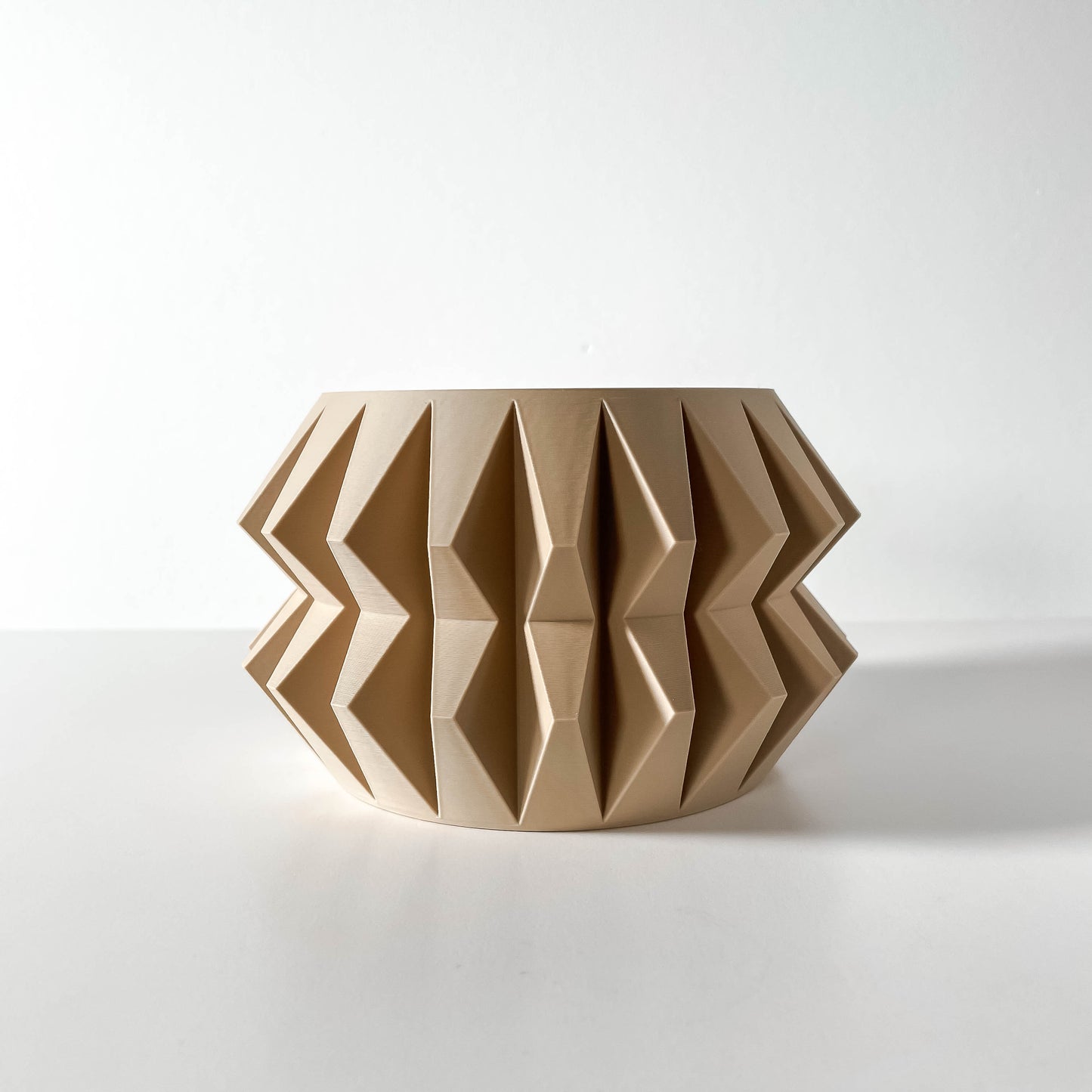 ALMIN Planter