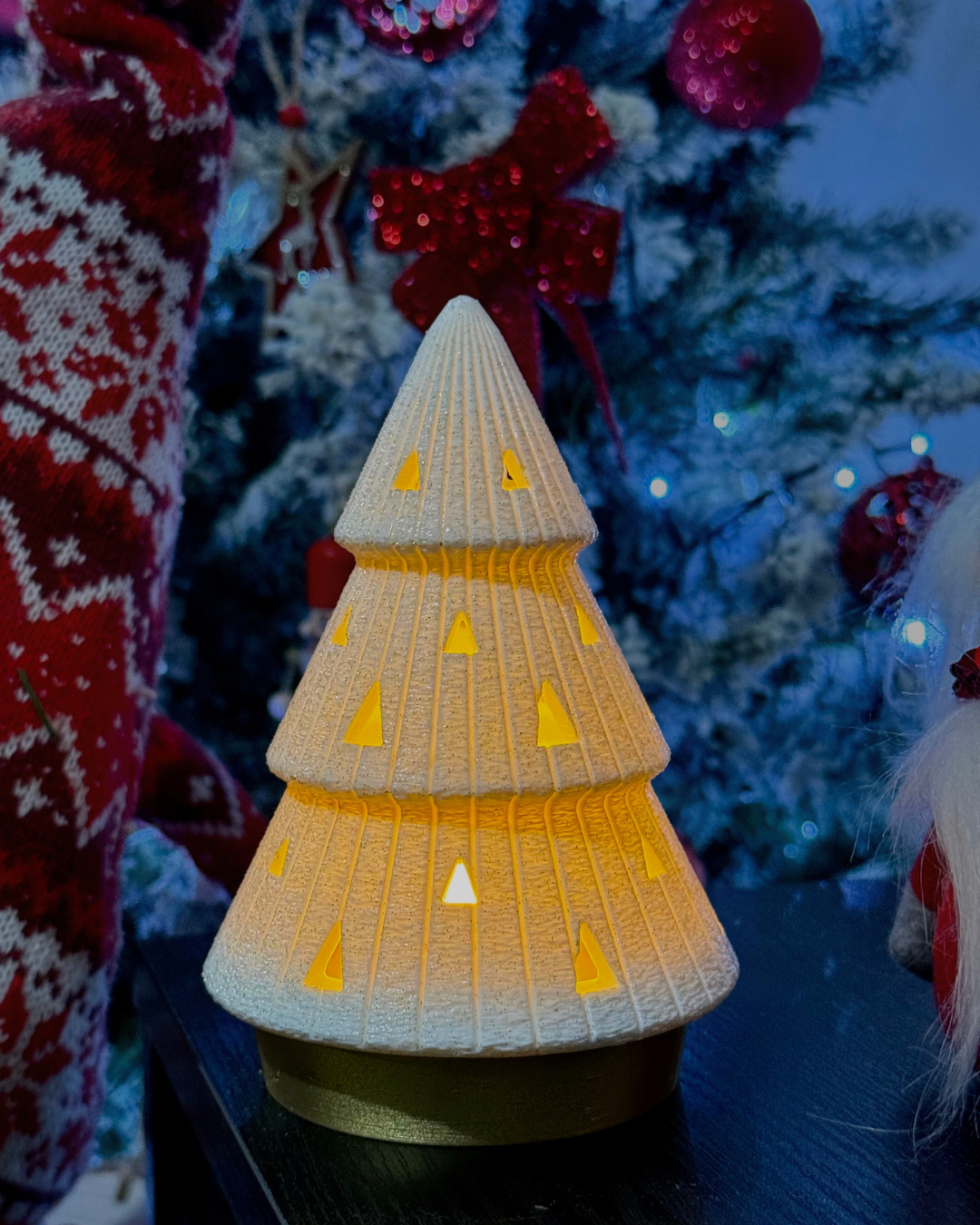 Christmas Tree Tea Light – Elegant Festive Candle Holder