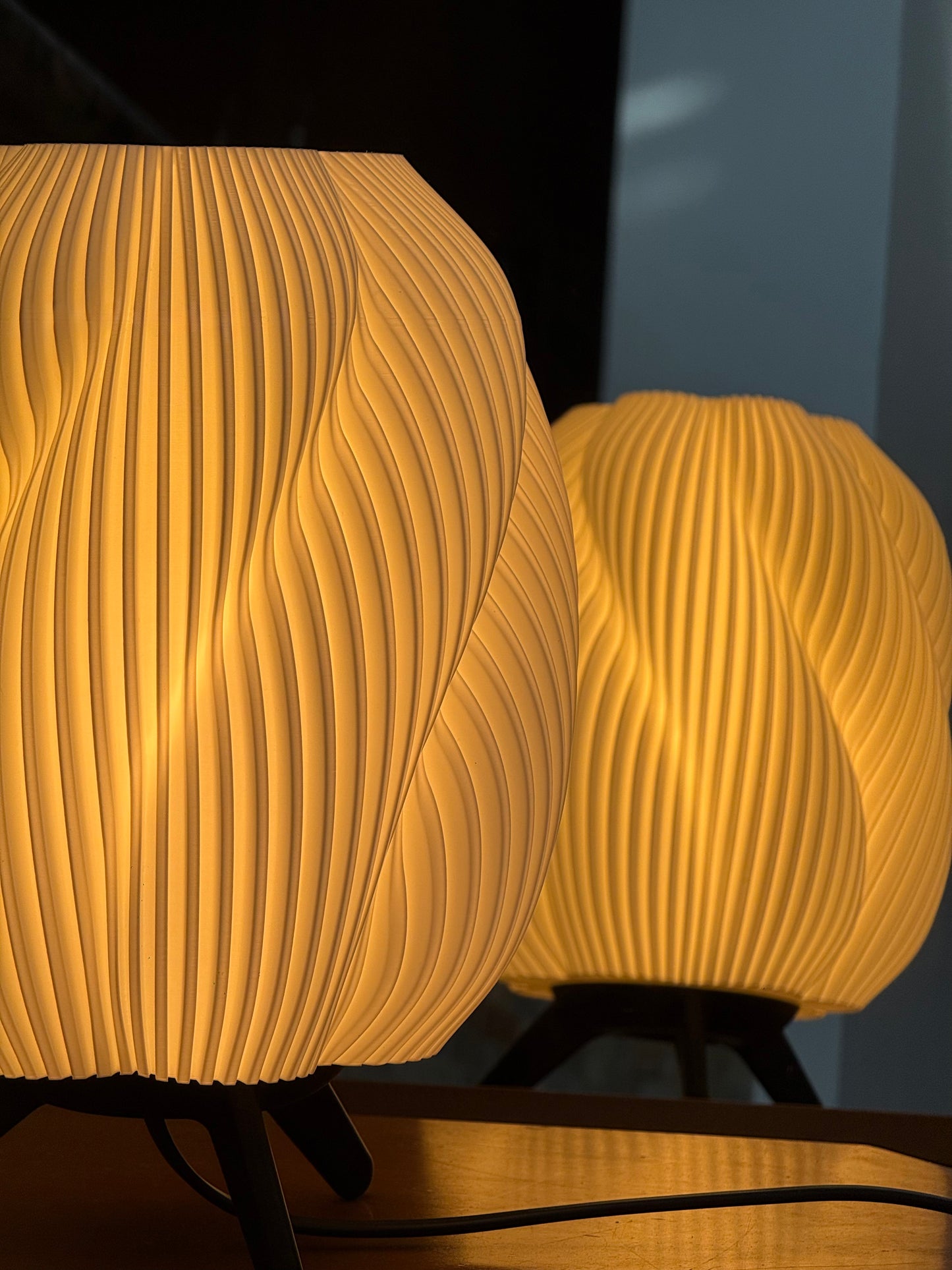 Aurora Lamp – Modern 3D Printed Table Lamp | Minimalist LED Bedside & Desk Lighting