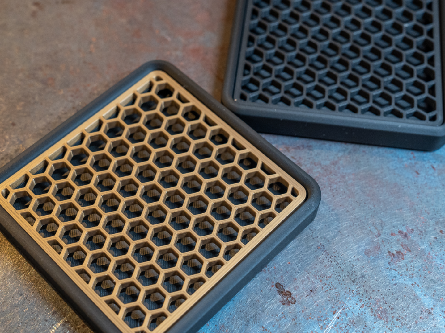 Square Honeycomb Coasters – Modern 3D-Printed Drink Coaster Set
