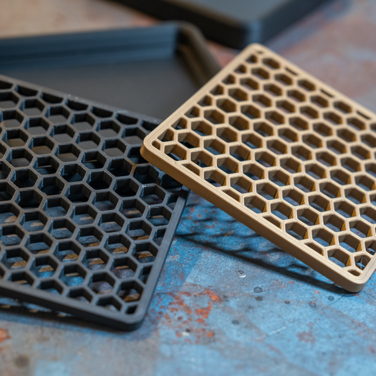 Square Honeycomb Coasters – Modern 3D-Printed Drink Coaster Set