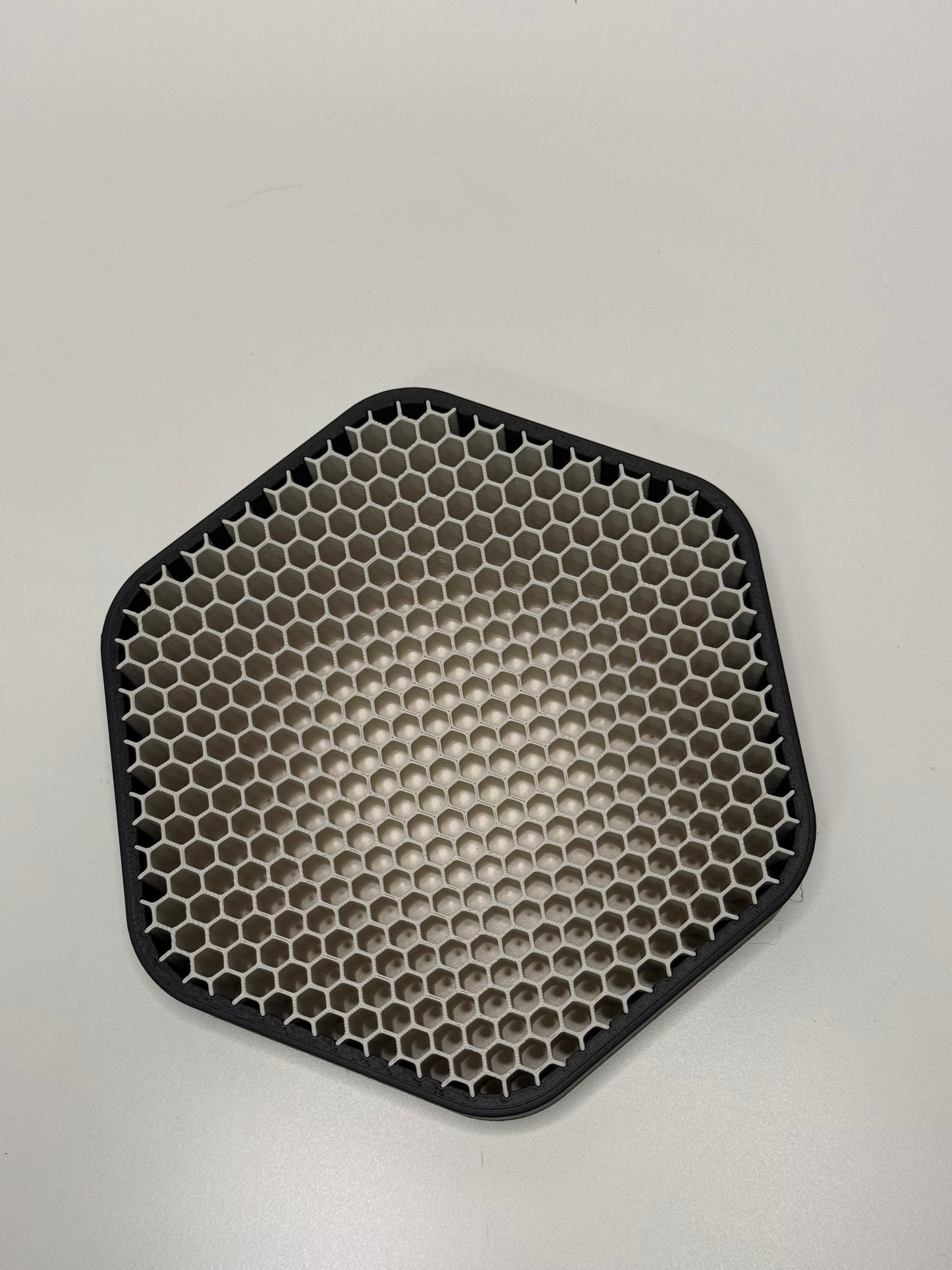 Honeycomb Tray – Modern Hexagonal Organizer for Keys, Wallet & Accessories