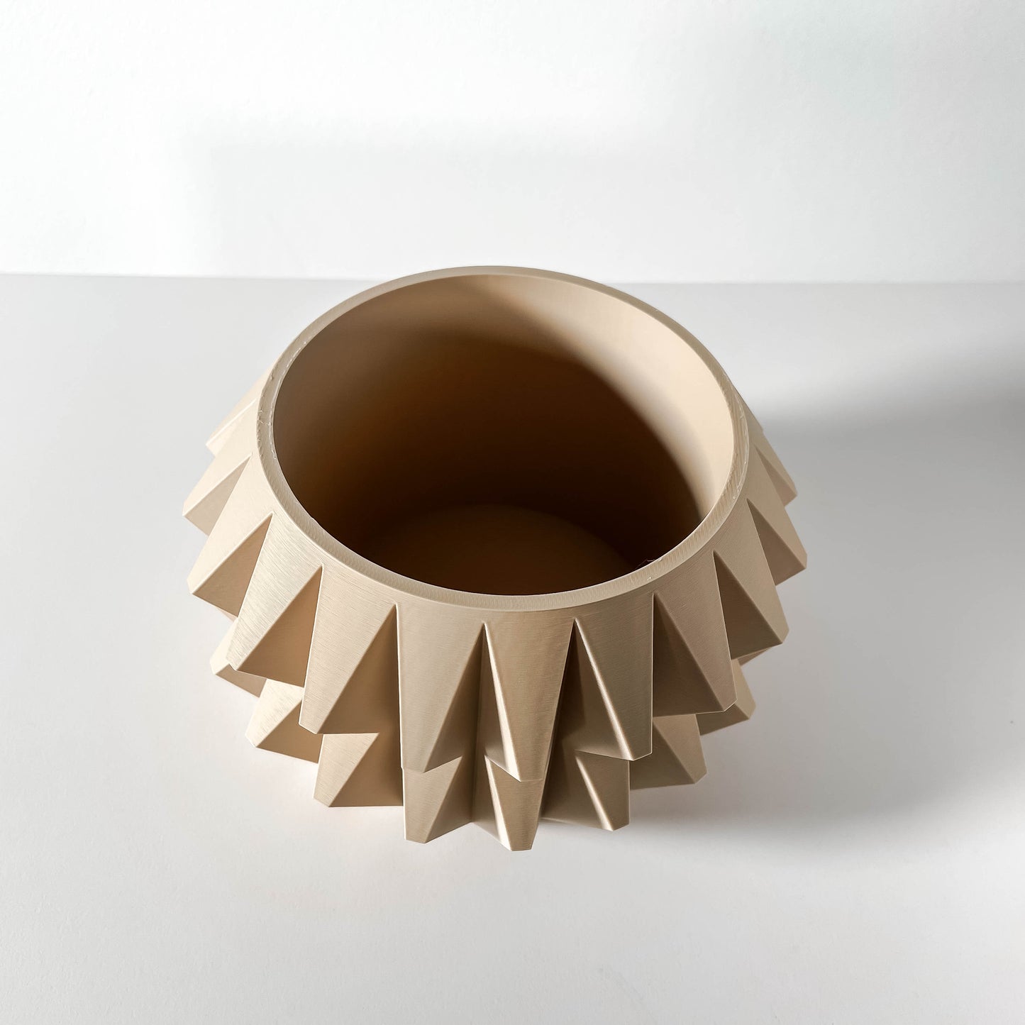 ALMIN Planter