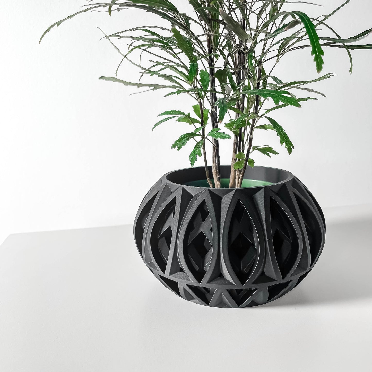 ANDO Planter