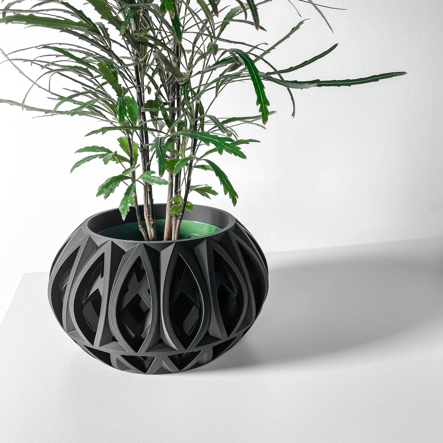 ANDO Planter